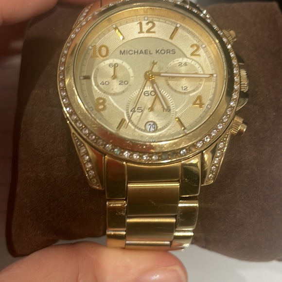 Michael Kors watch - Picture 6 of 7